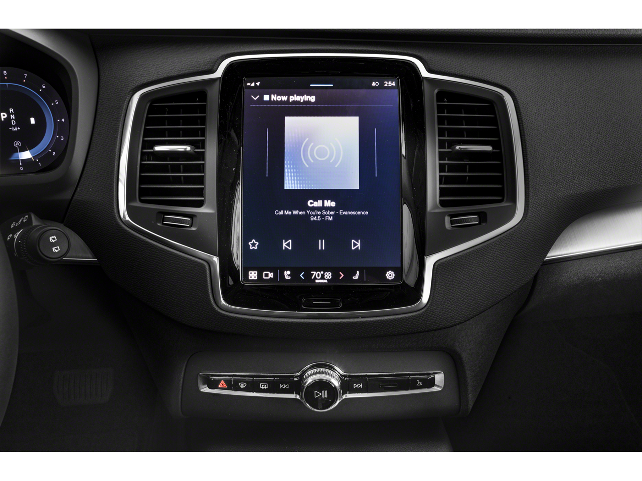 2023 Volvo XC90 Base