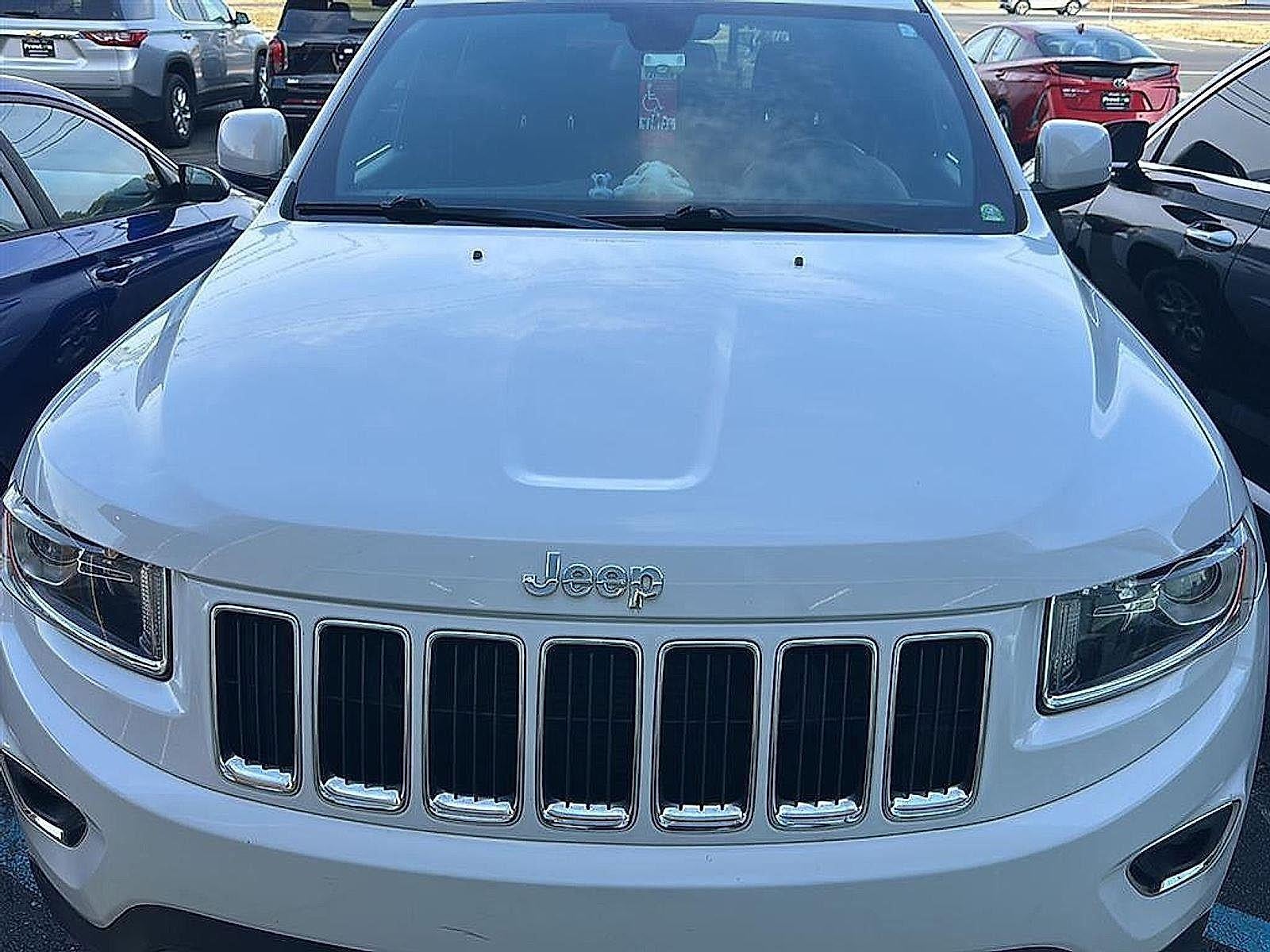 Used 2016 Jeep Grand Cherokee Laredo E with VIN 1C4RJFAG0GC436181 for sale in Millsboro, DE