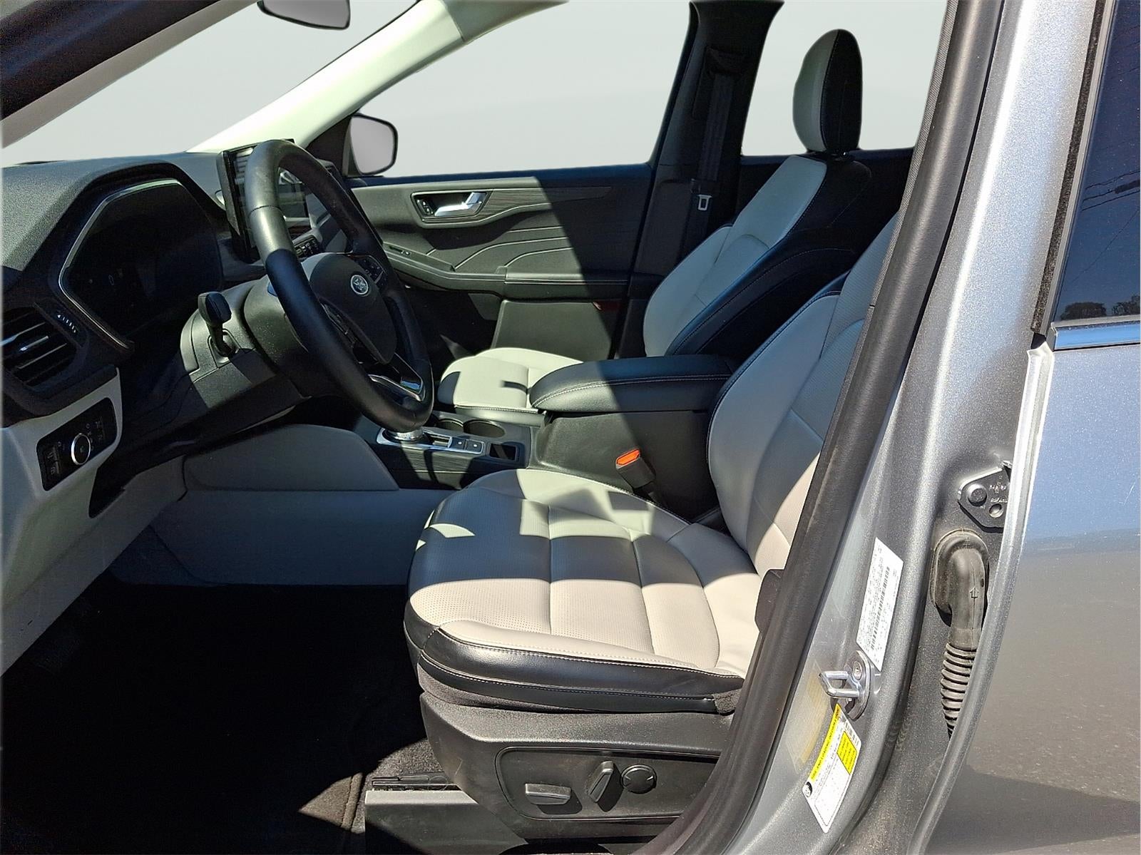 2023 Ford Escape Hybrid Platinum