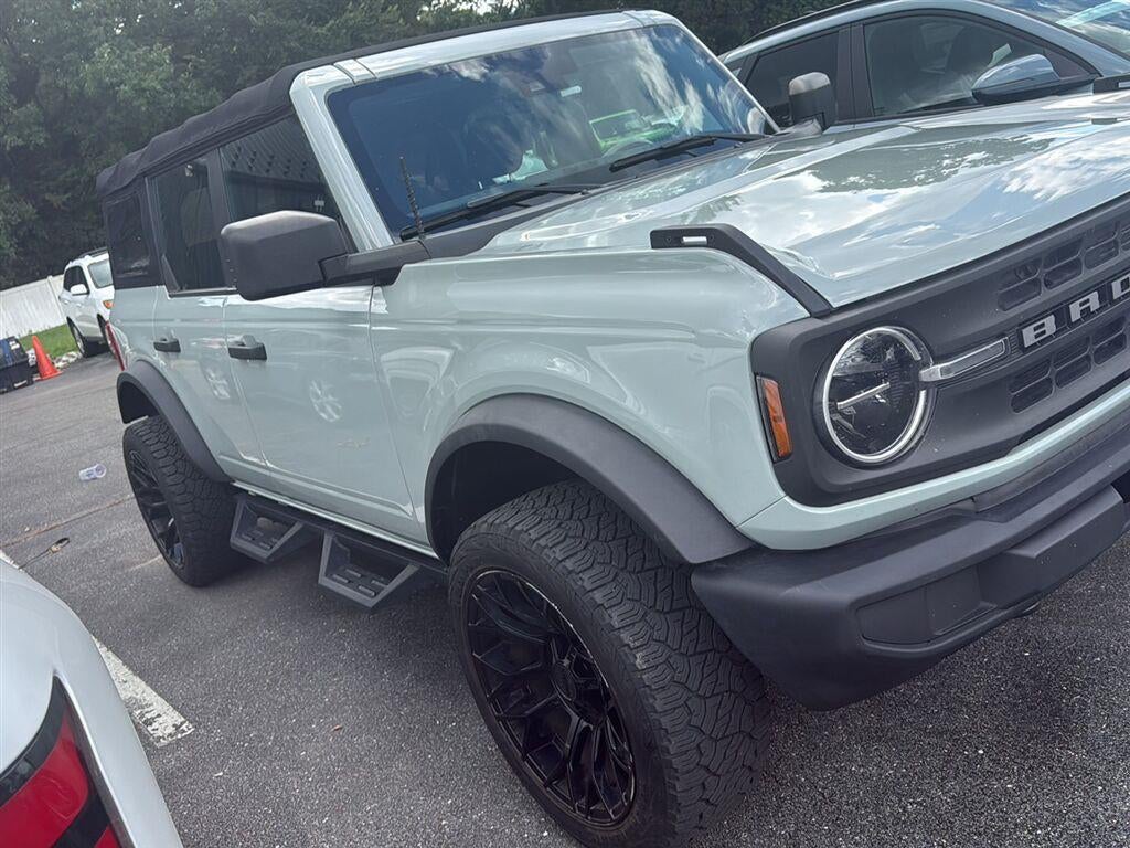 2022 Ford Bronco Base
