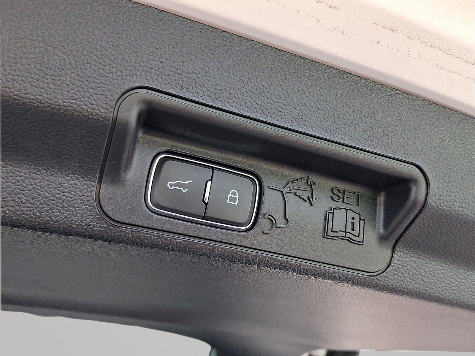 2024 Ford Explorer XLT - Photo 29