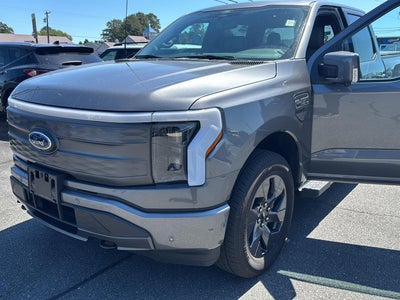 2022 Ford F-150 Lightning LARIAT