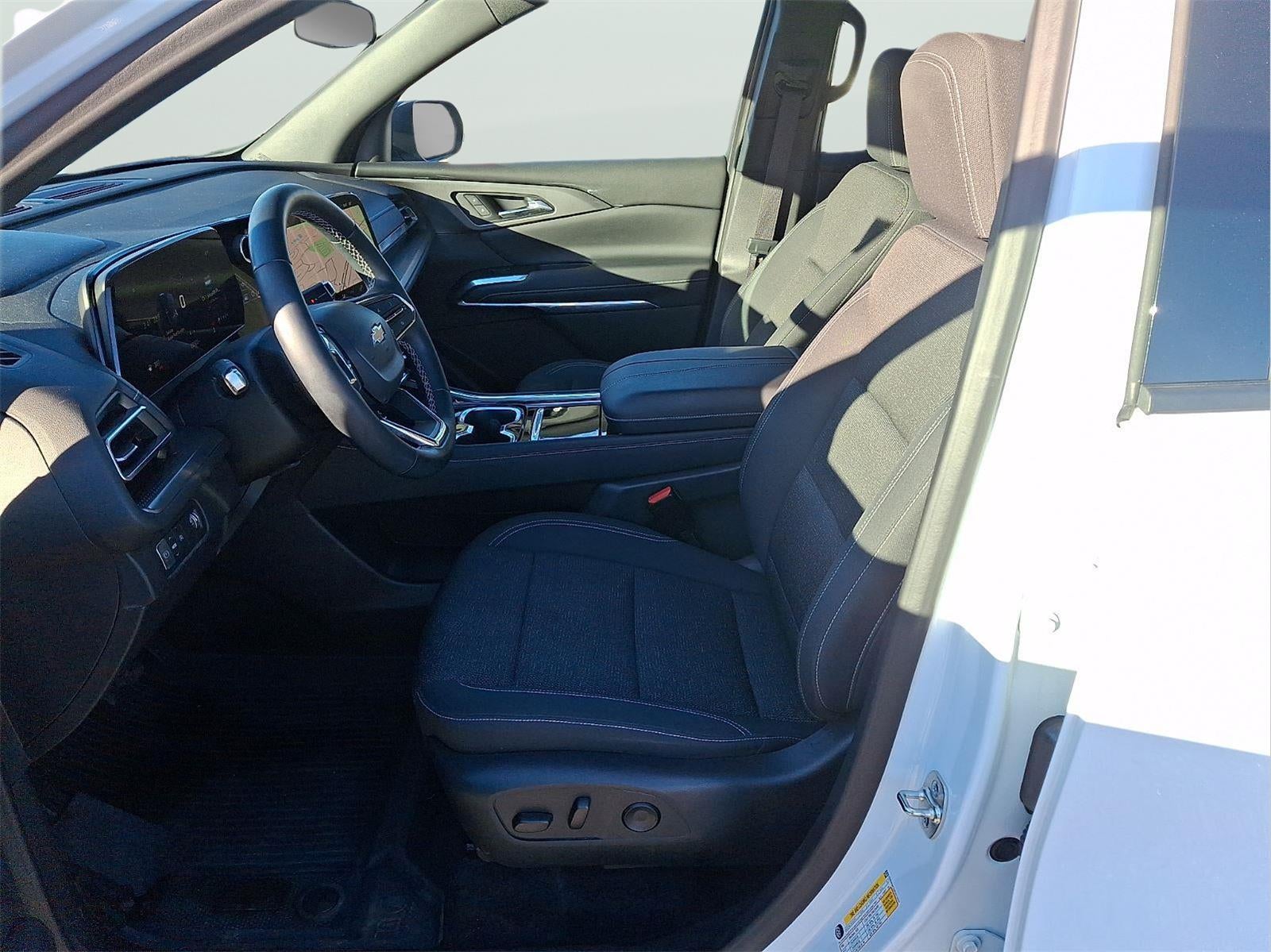 2024 Chevrolet Traverse FWD LT