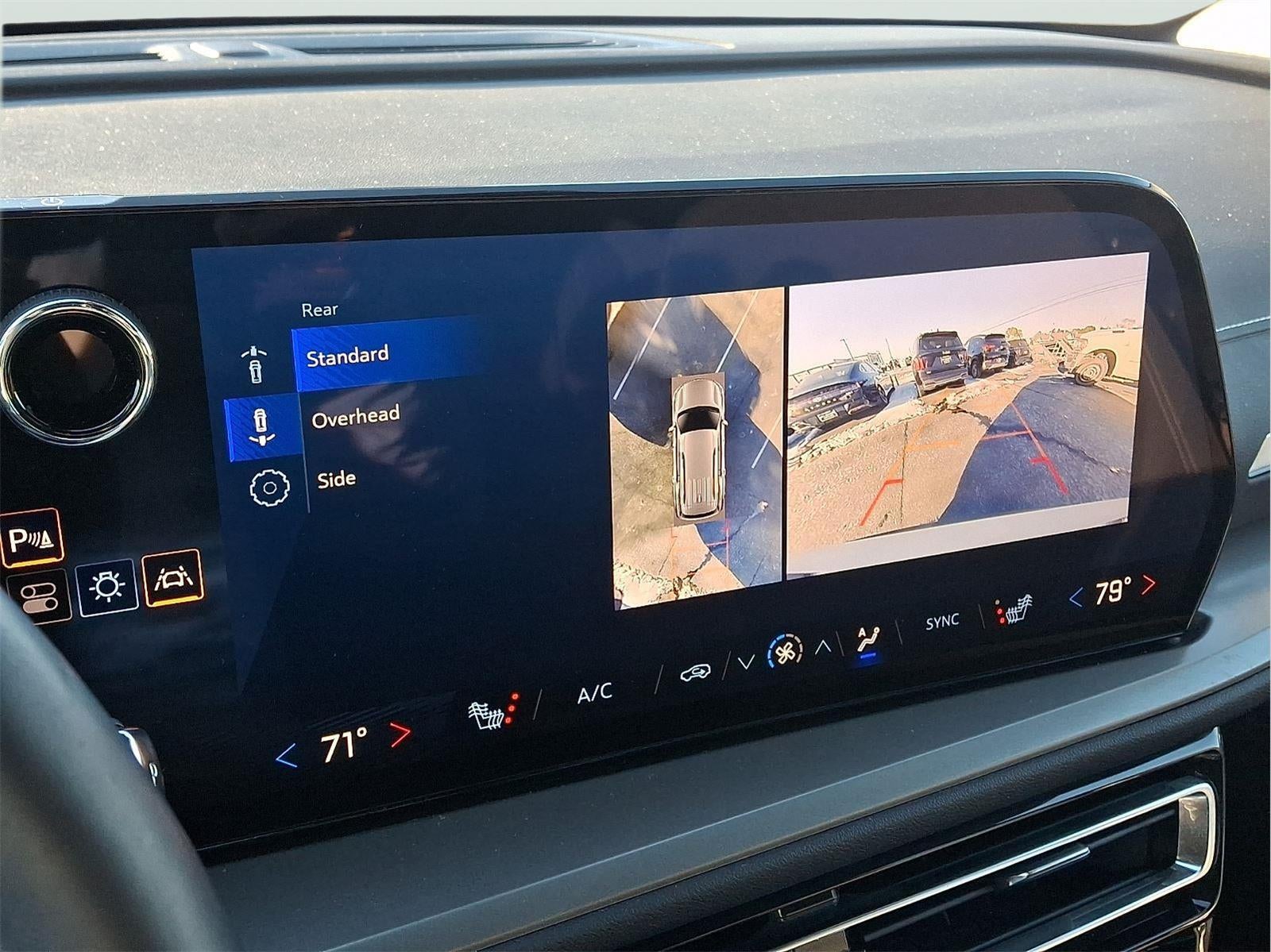 2024 Chevrolet Traverse FWD LT