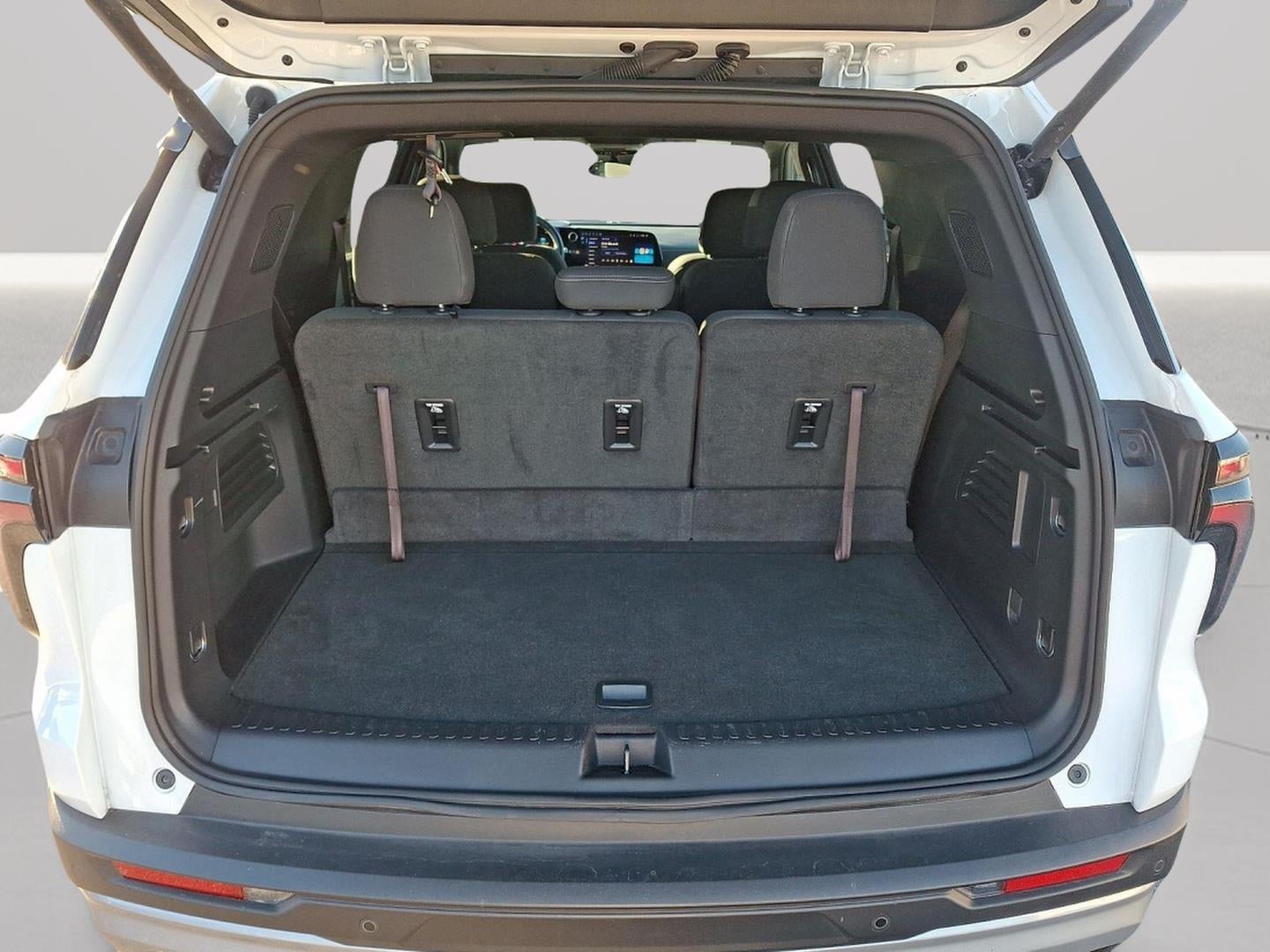 2024 Chevrolet Traverse FWD LT