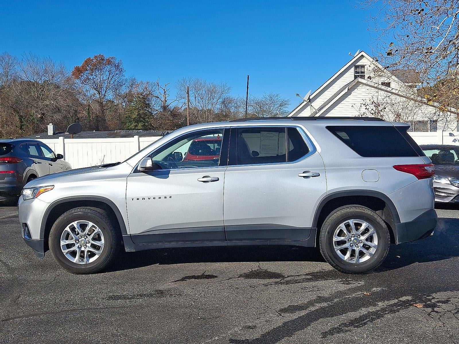 2020 Chevrolet Traverse LT Cloth