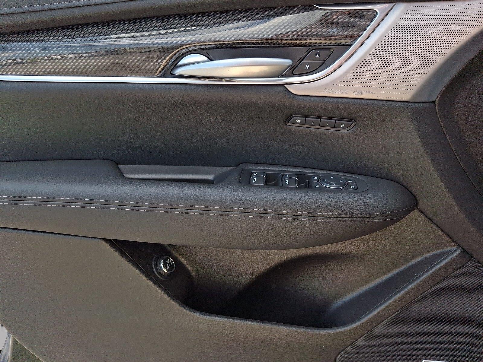 2025 Cadillac XT5 Sport - Photo 10