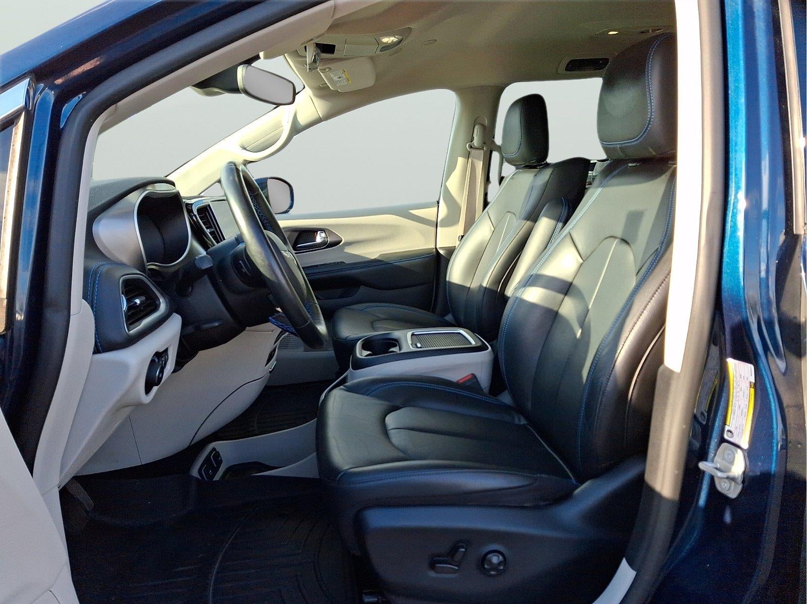 2021 Chrysler Pacifica Touring L - Photo 16