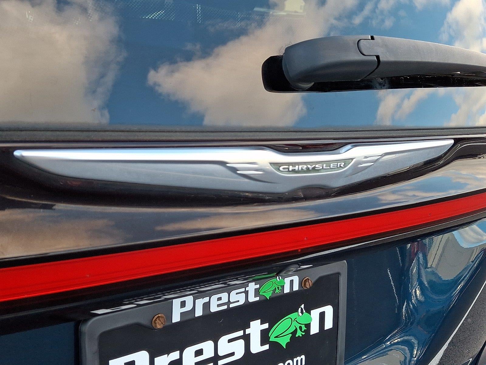 2021 Chrysler Pacifica Touring L - Photo 32