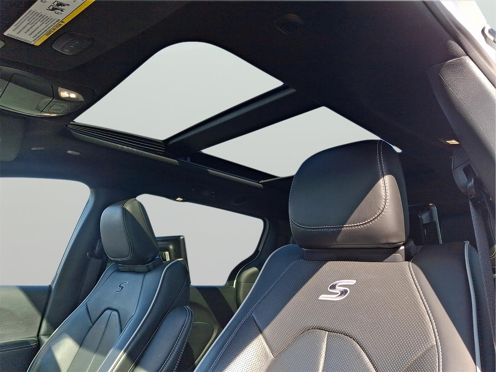 2023 Chrysler Pacifica Hybrid Limited