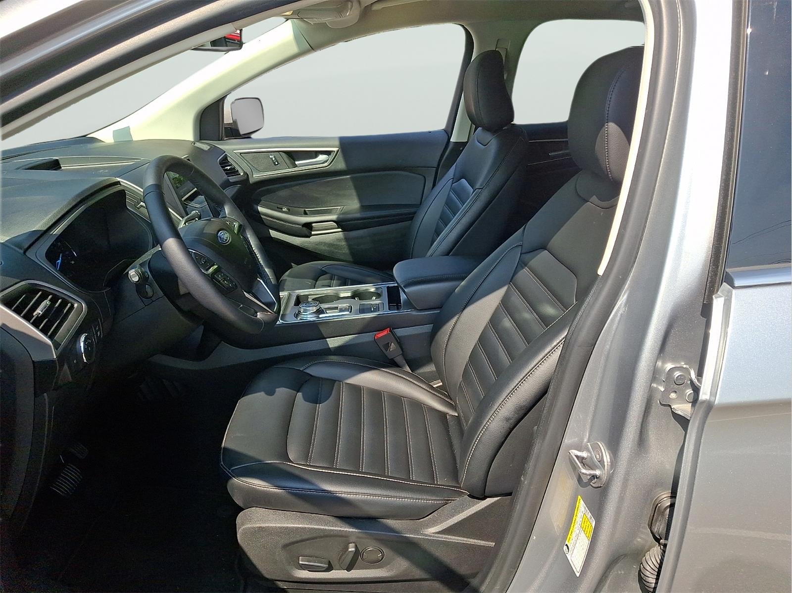 2022 Ford Edge SEL - Photo 11