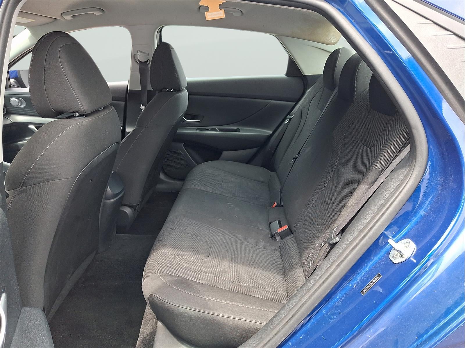 2021 Hyundai Elantra SE - Photo 21