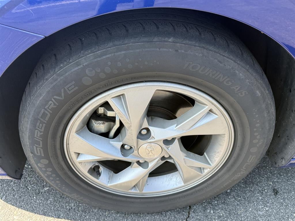 2021 Hyundai ELANTRA SE