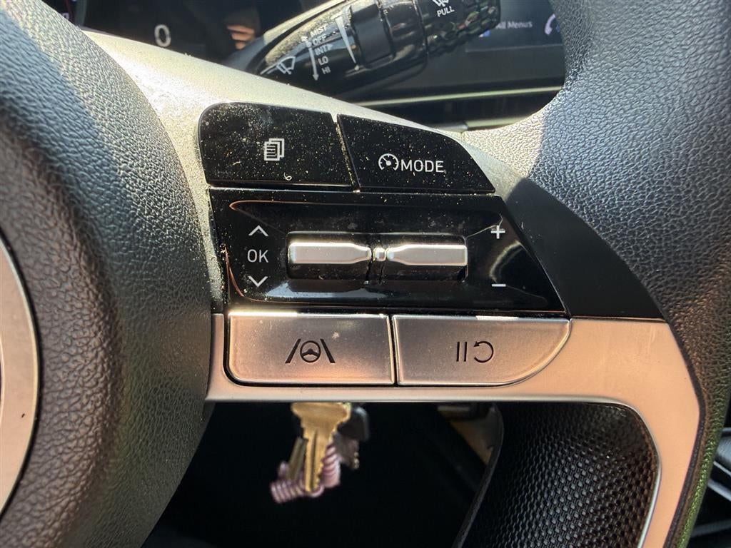 2021 Hyundai ELANTRA SE