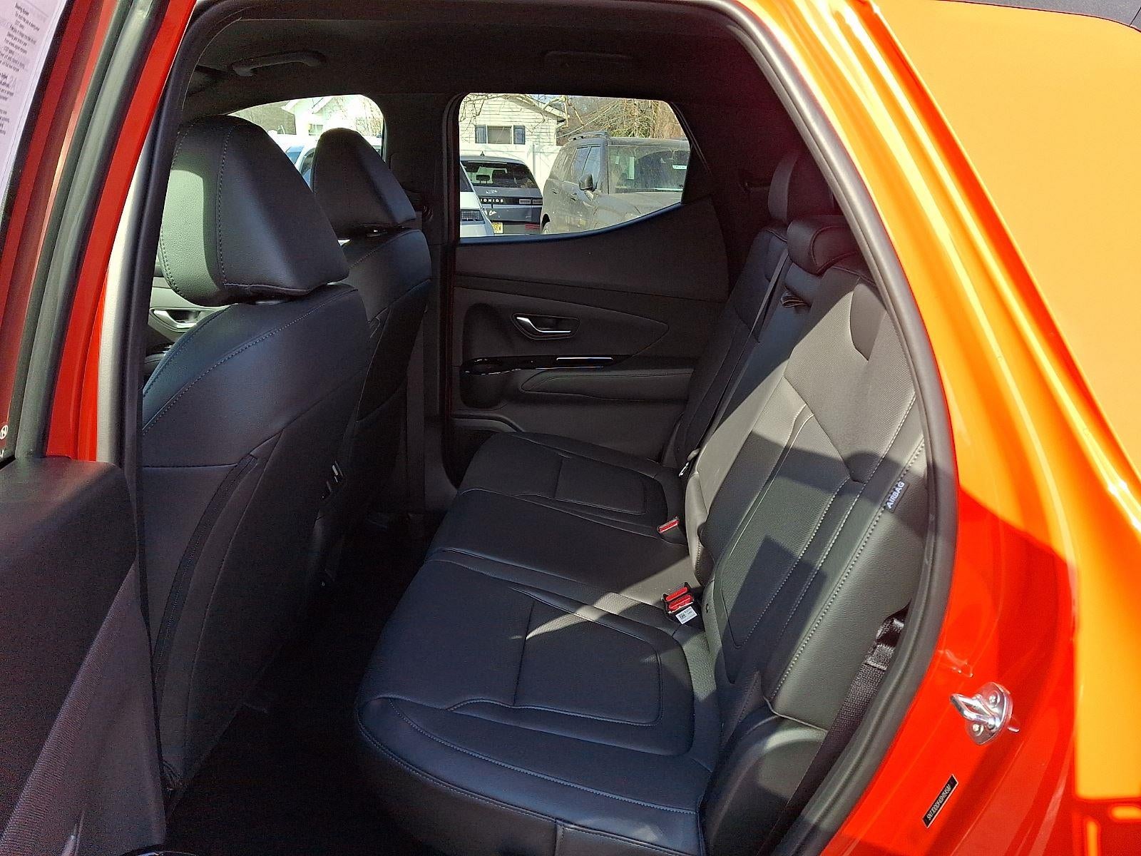 2025 Hyundai SANTACRUZ Base