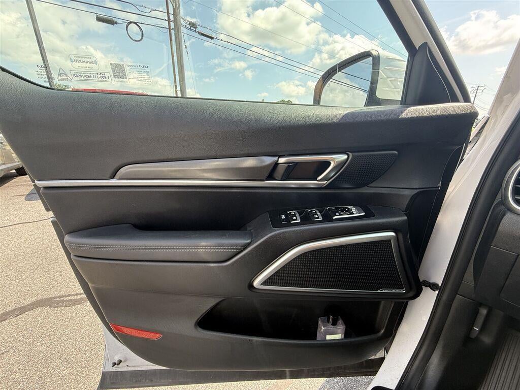 2024 Kia Telluride S - Photo 21
