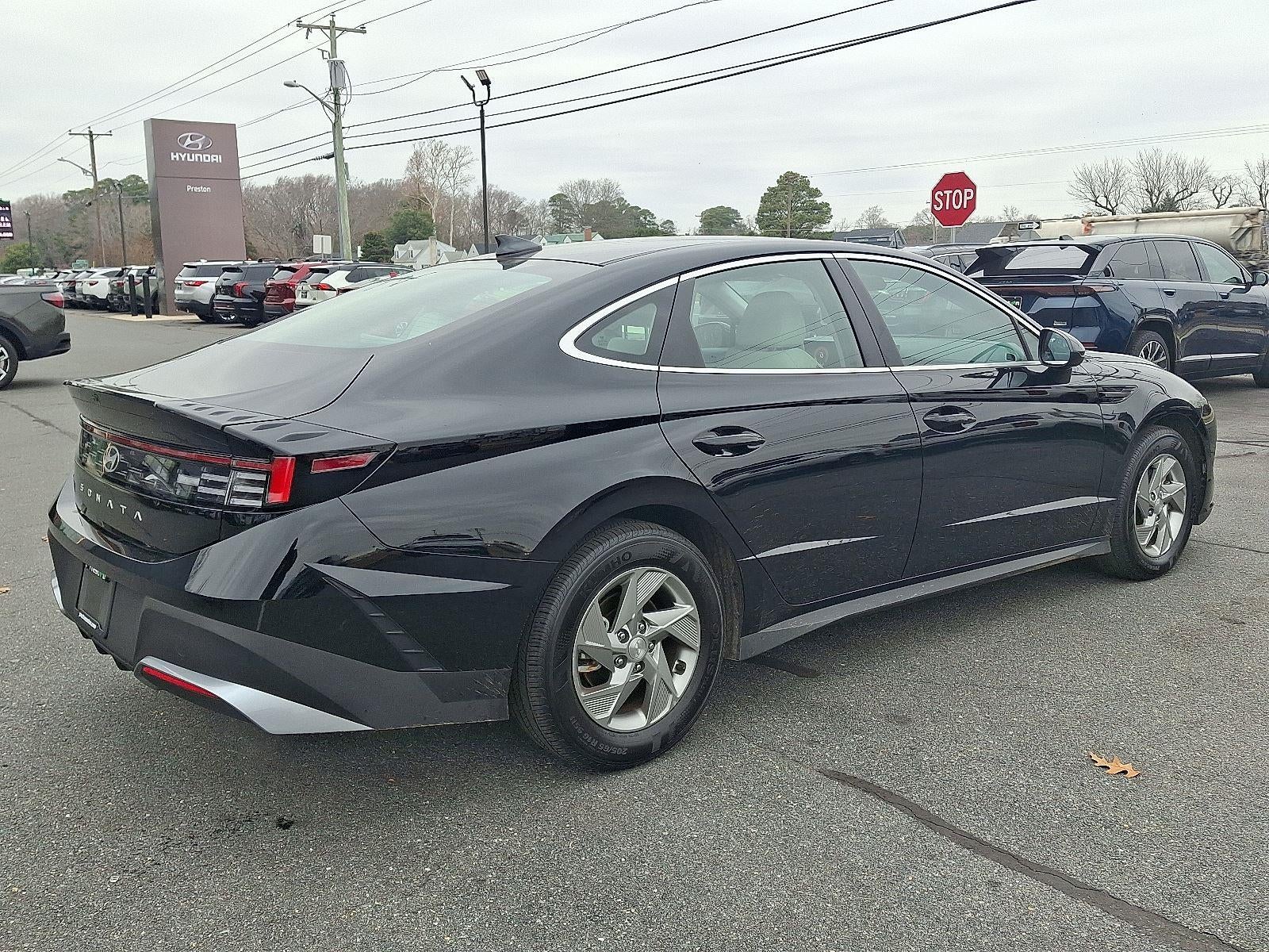 2025 Hyundai SONATA SE