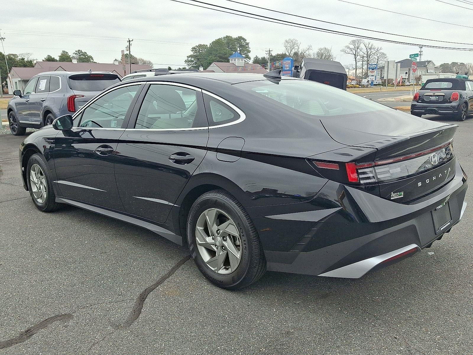 2025 Hyundai SONATA SE