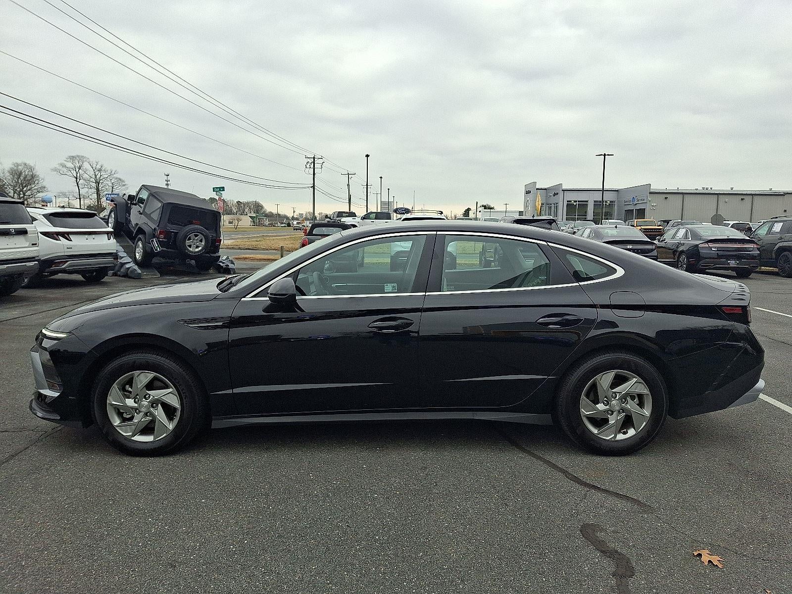 2025 Hyundai SONATA SE