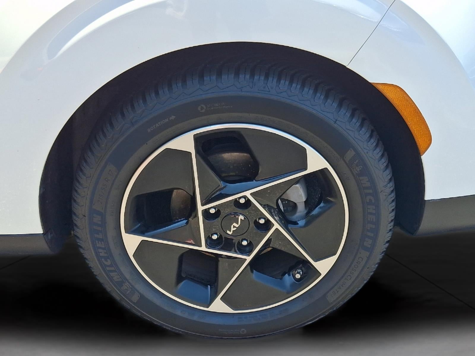 2024 Kia Soul EX - Photo 6
