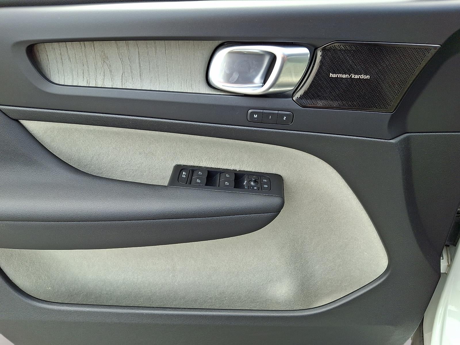 2020 Volvo XC40 Inscription