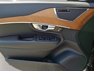 2023 Volvo XC90 Plus