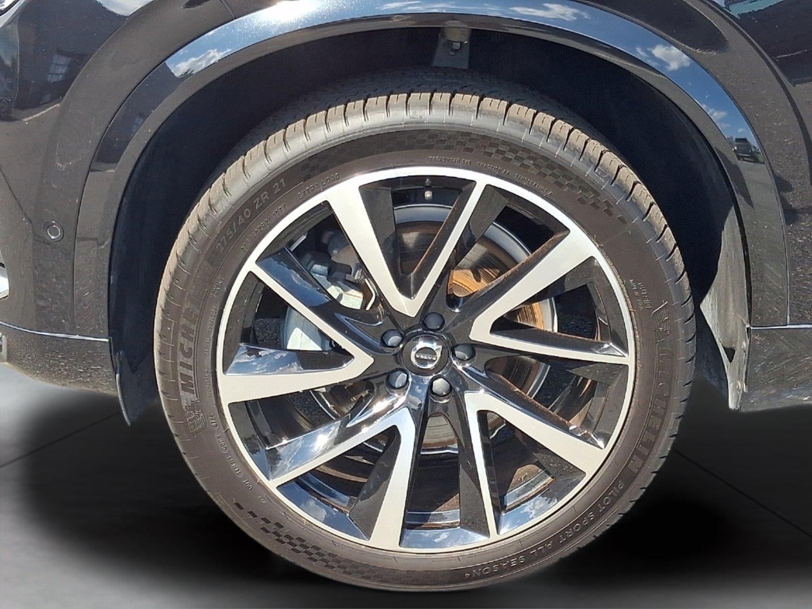 2023 Volvo XC90 Plus