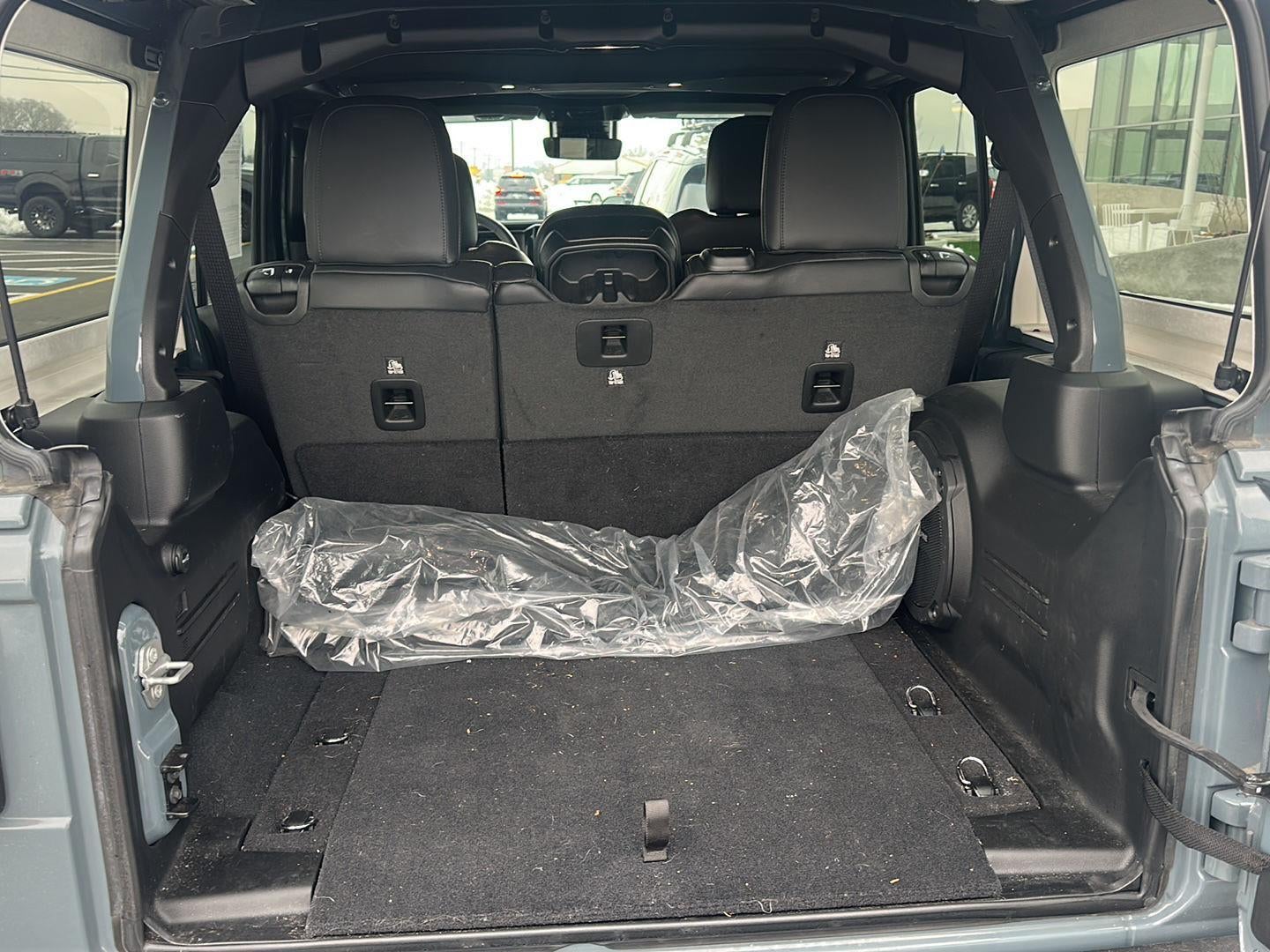 2024 Jeep WRANGLER SAHA