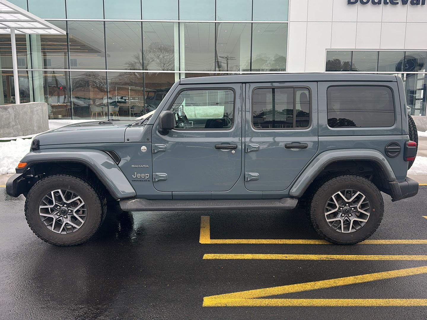 2024 Jeep WRANGLER SAHA