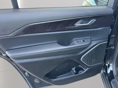 2022 Jeep Grand Cherokee L Altitude