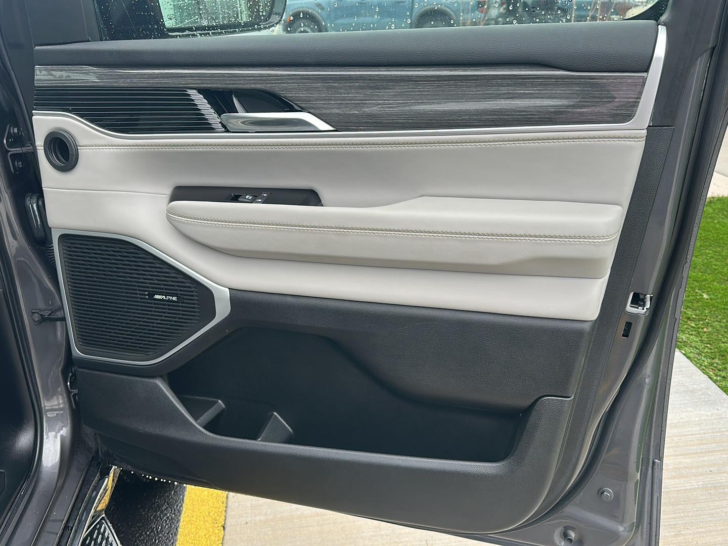 2022 Jeep Wagoneer Series III