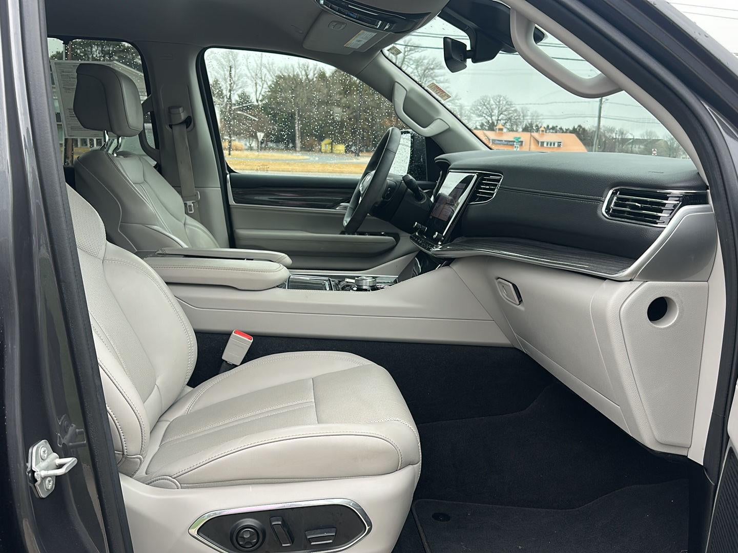 2022 Jeep Wagoneer Series III