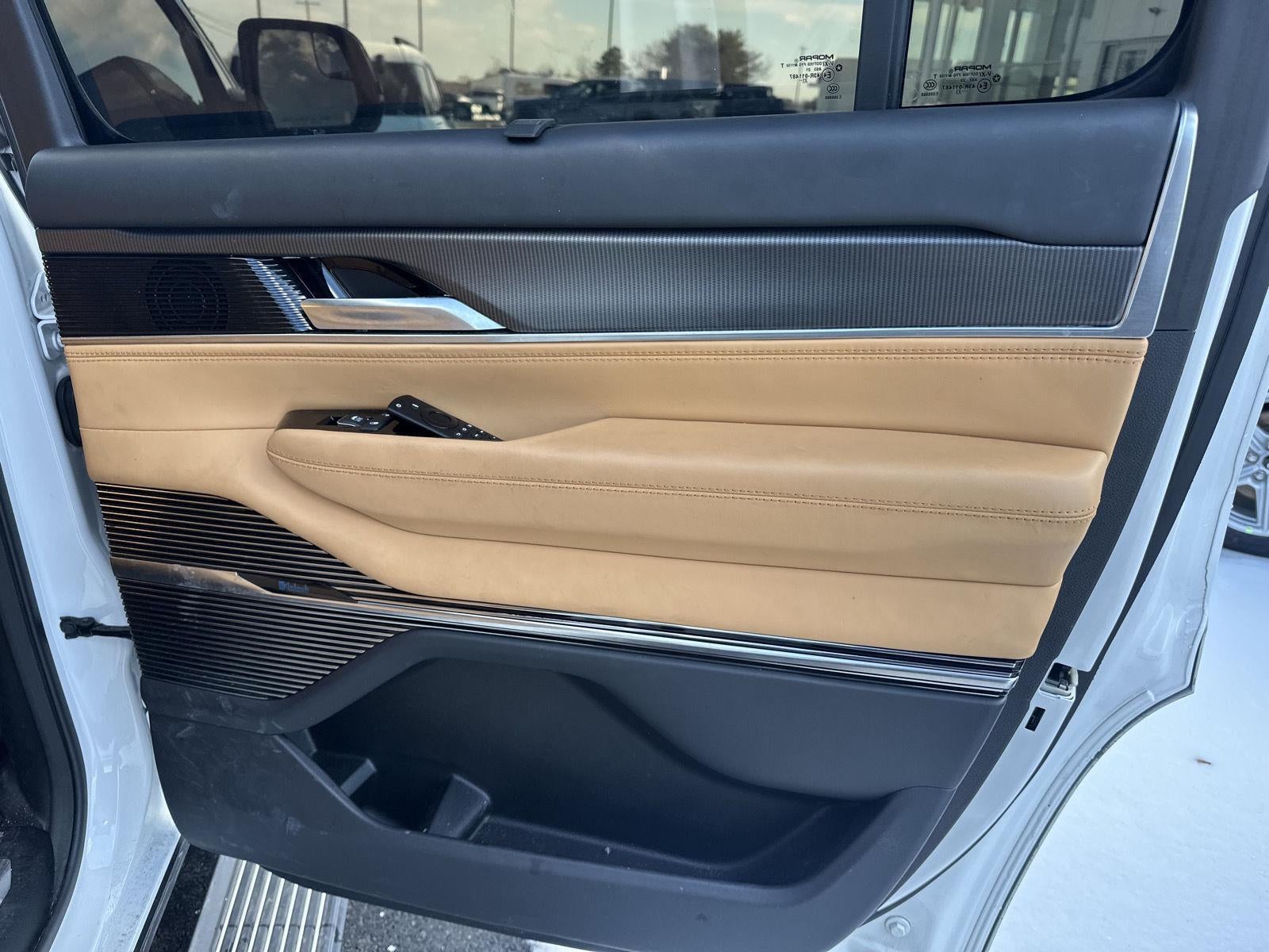 2024 Jeep Grand Wagoneer Series III Obsidian