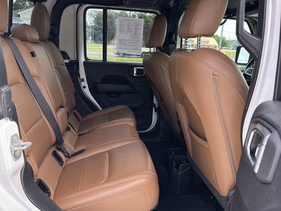 2022 Jeep Gladiator Overland