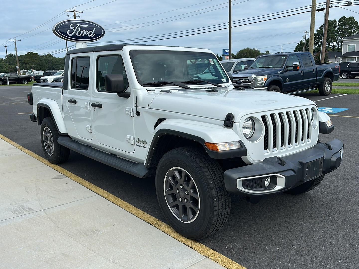 2022 Jeep Gladiator Overland