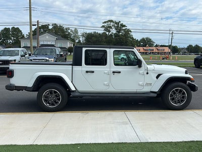 2022 Jeep Gladiator Overland