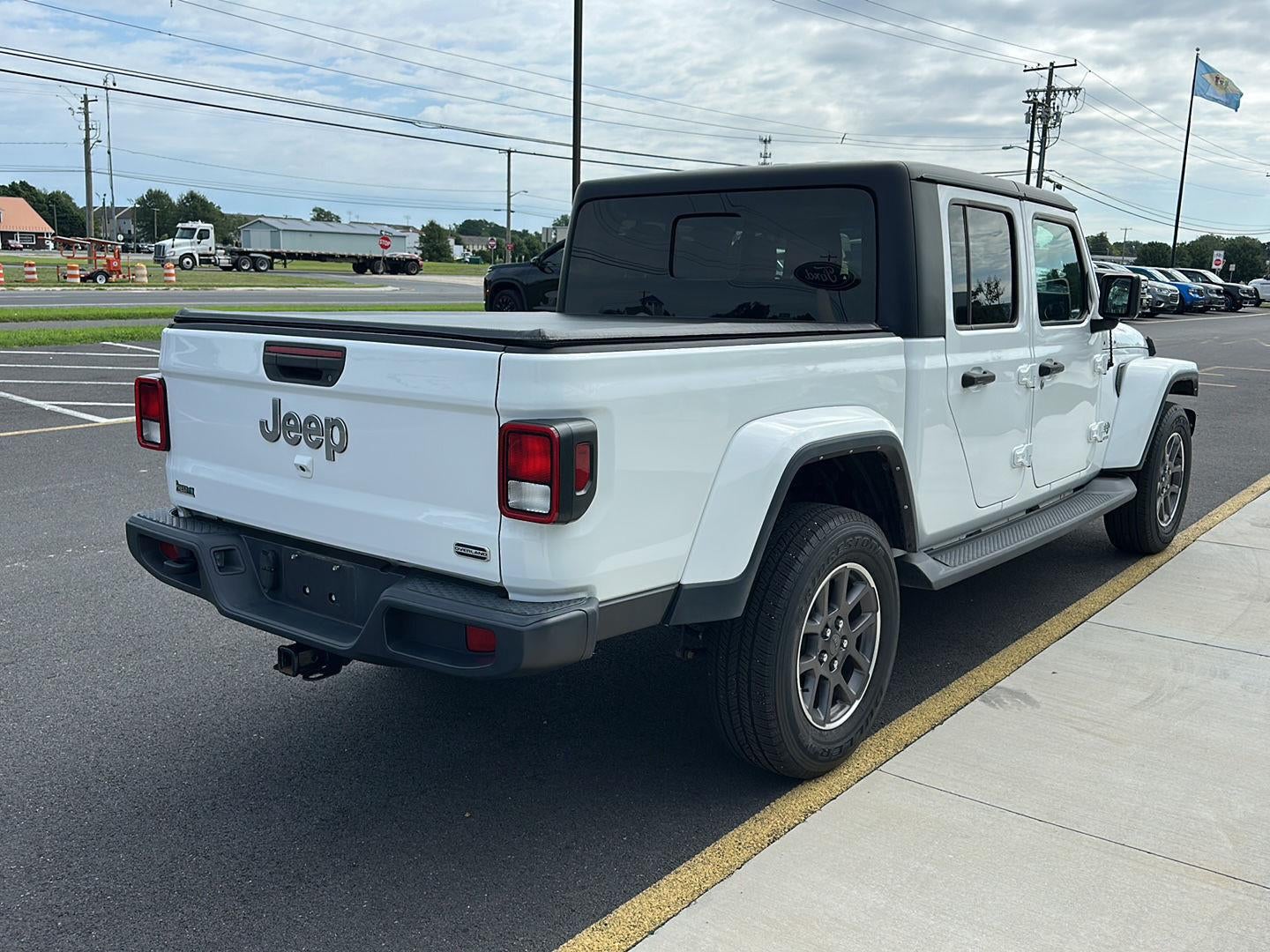 2022 Jeep Gladiator Overland