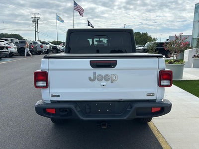 2022 Jeep Gladiator Overland