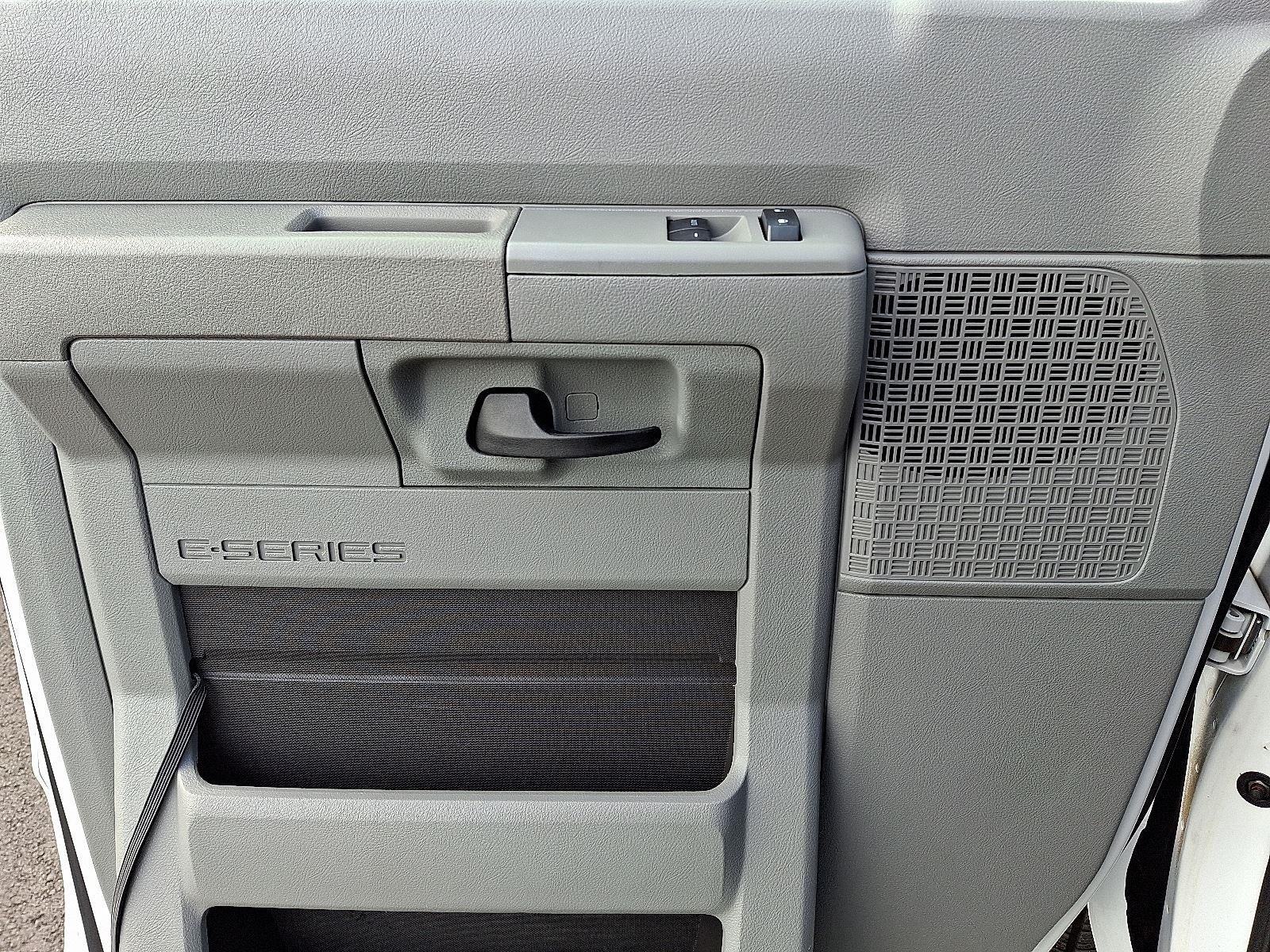 2011 Ford E-Series E-350 SD XLT