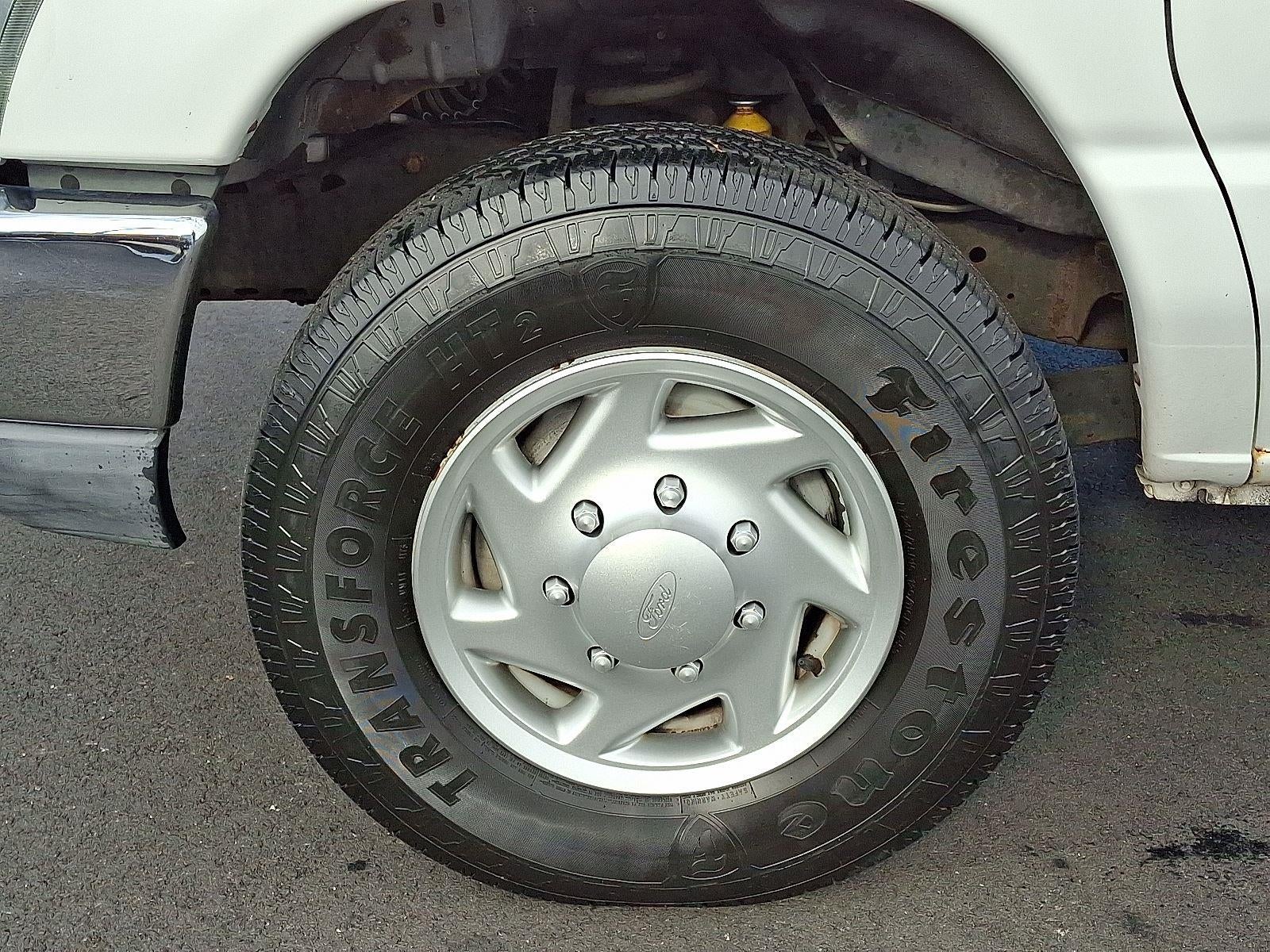 2011 Ford E-Series E-350 SD XLT