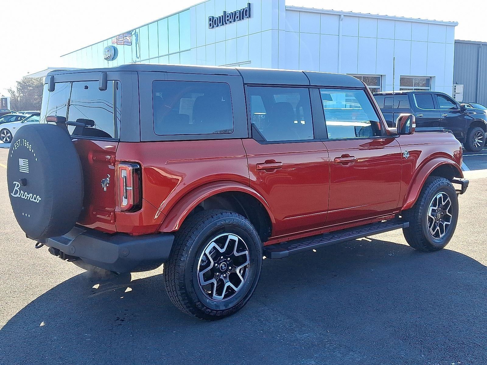 2024 Ford Bronco Outer Banks
