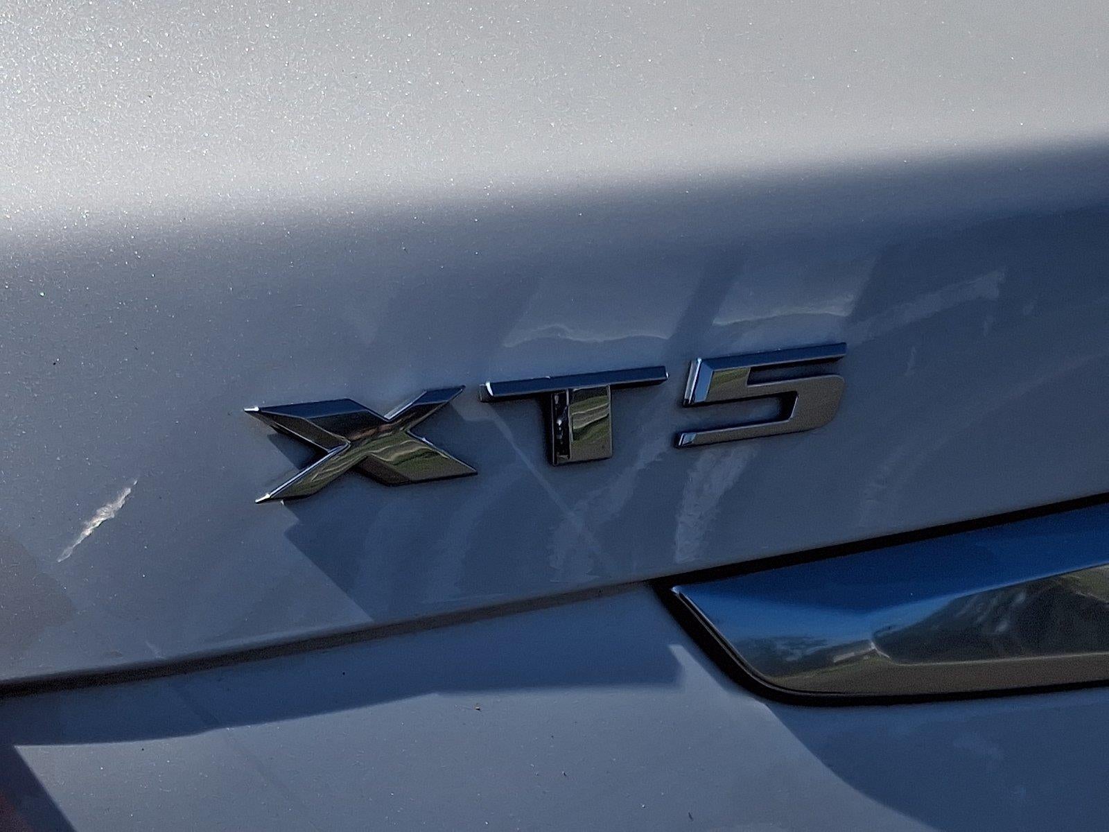 2023 Cadillac XT5 FWD Premium Luxury