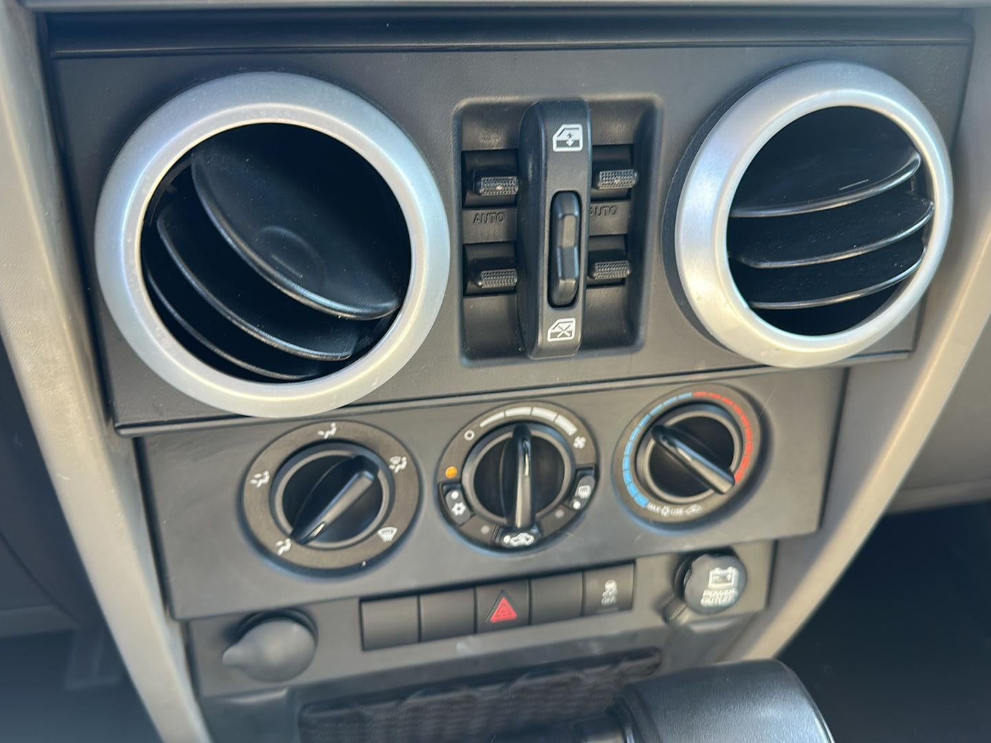 2010 Jeep Wrangler Unlimited Sahara