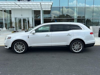 2019 Lincoln MKT Base