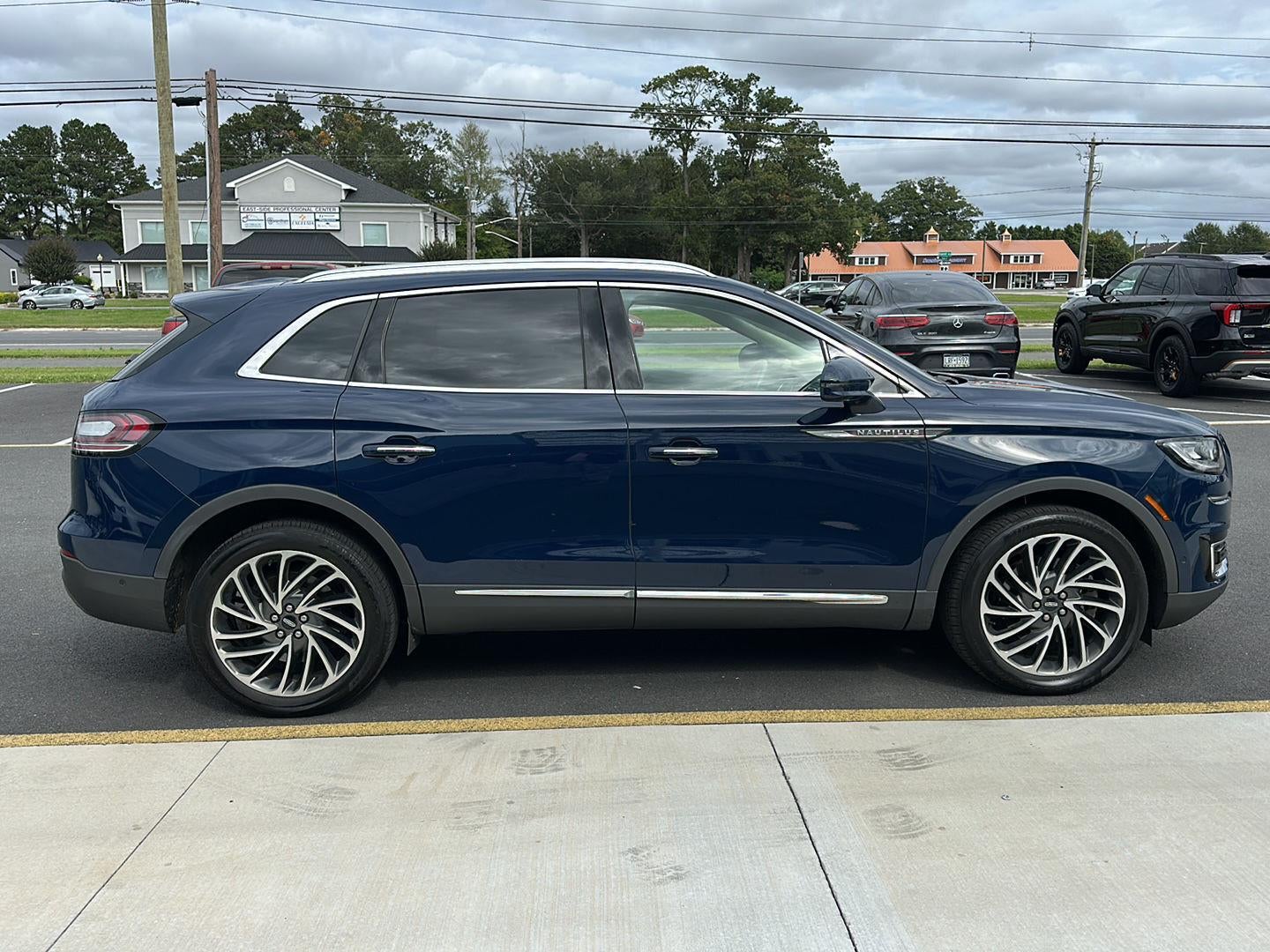 2020 Lincoln Nautilus Reserve