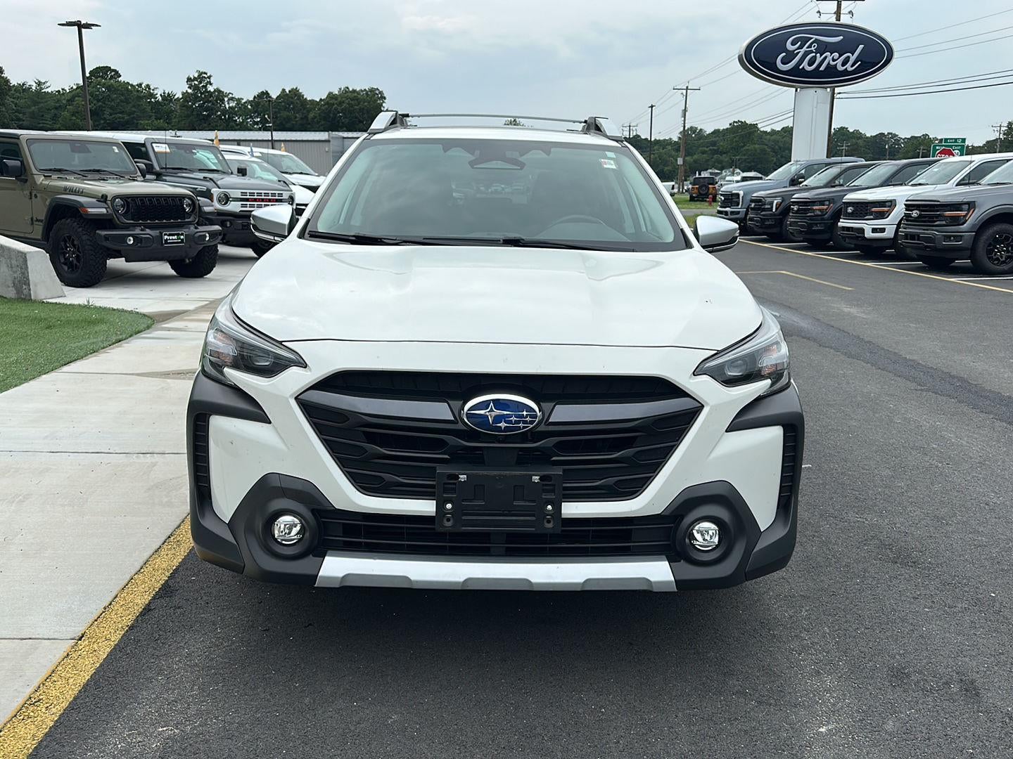 2023 Subaru Outback Touring