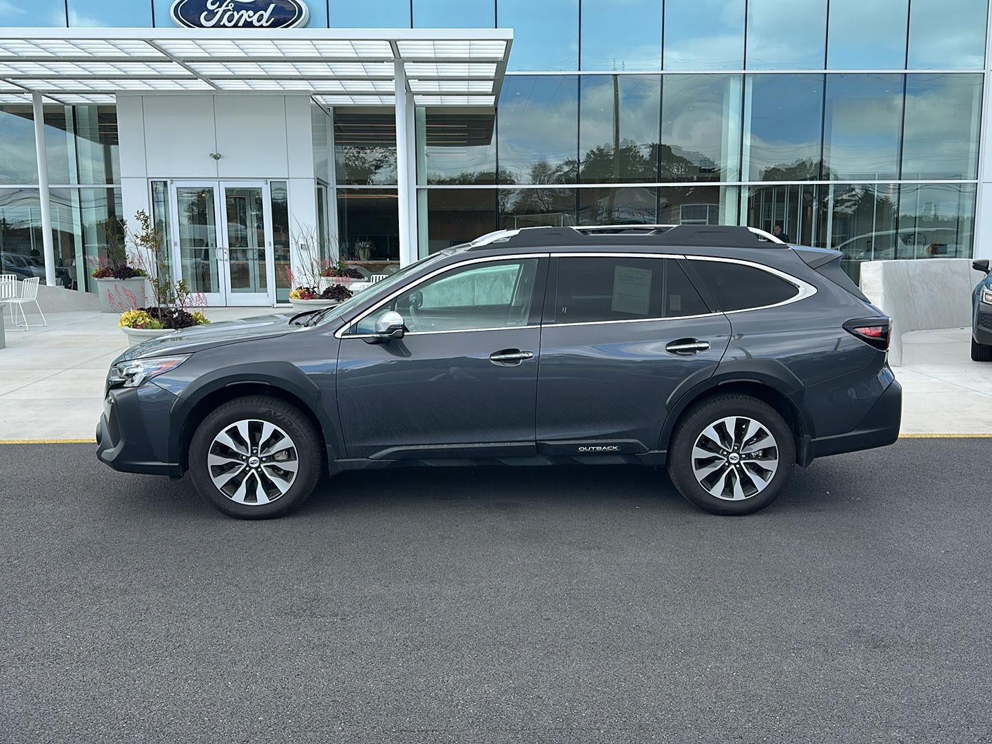 2024 Subaru Outback Touring XT