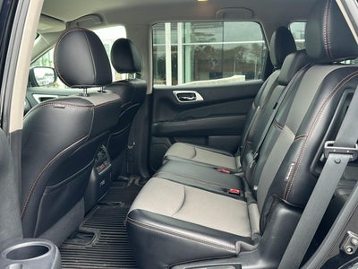 2019 Nissan Pathfinder SV