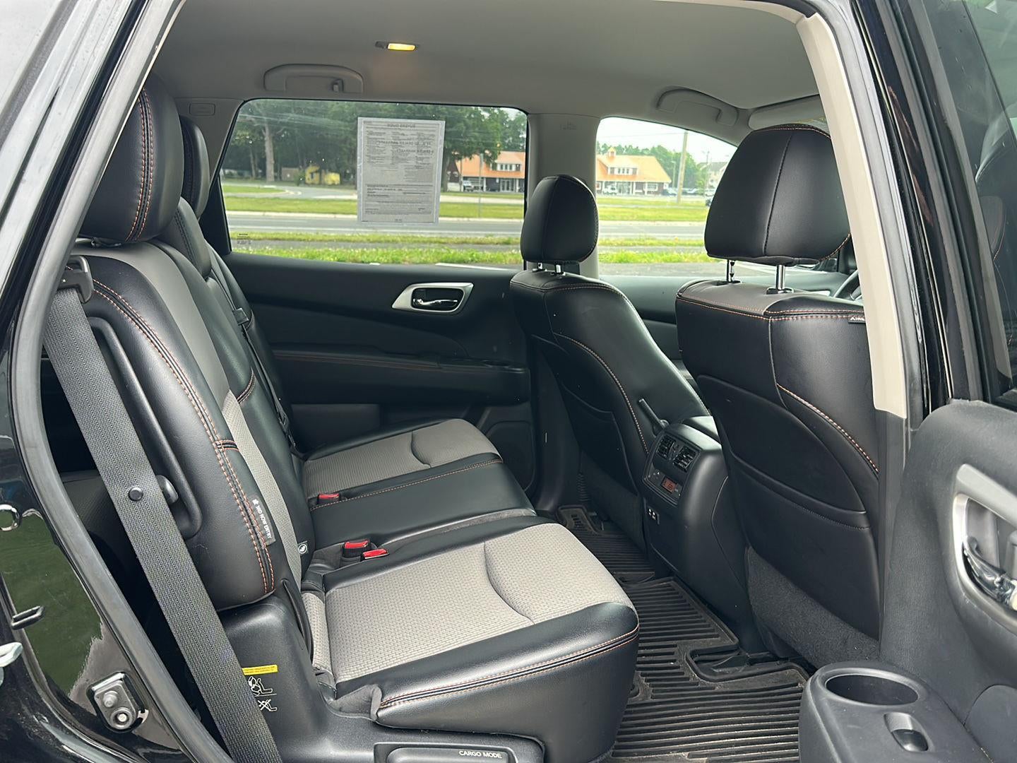 2019 Nissan Pathfinder SV