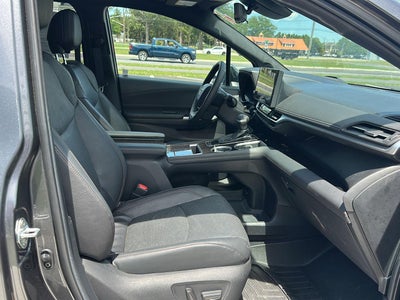 2025 Toyota SIENNA Platinum